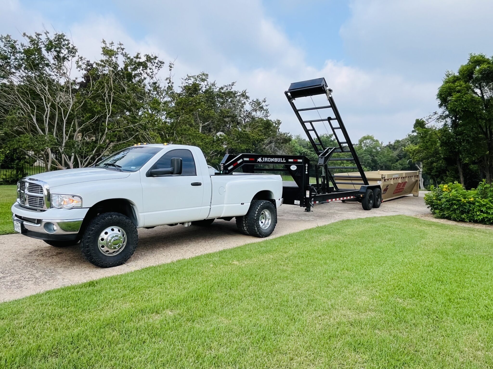 Rent a Dumpster Near Me for Hassle-Free Waste Disposal